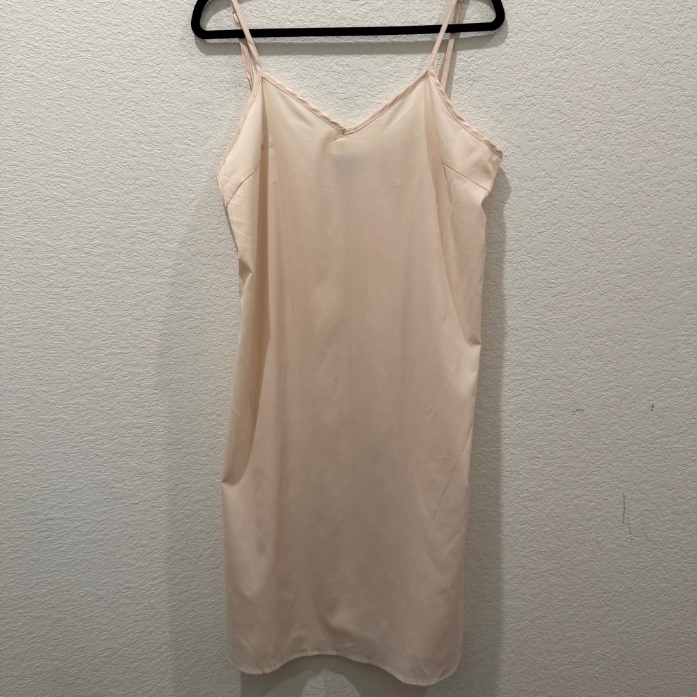 Dress Forum Los Angeles Nude V-Neck Slip Dress Size Large Adjustable Straps